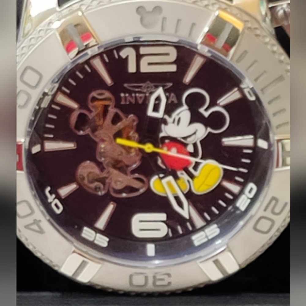 Invicta 50mm Limited Edition Mickey Mouse Automatic Disneyana Watch.